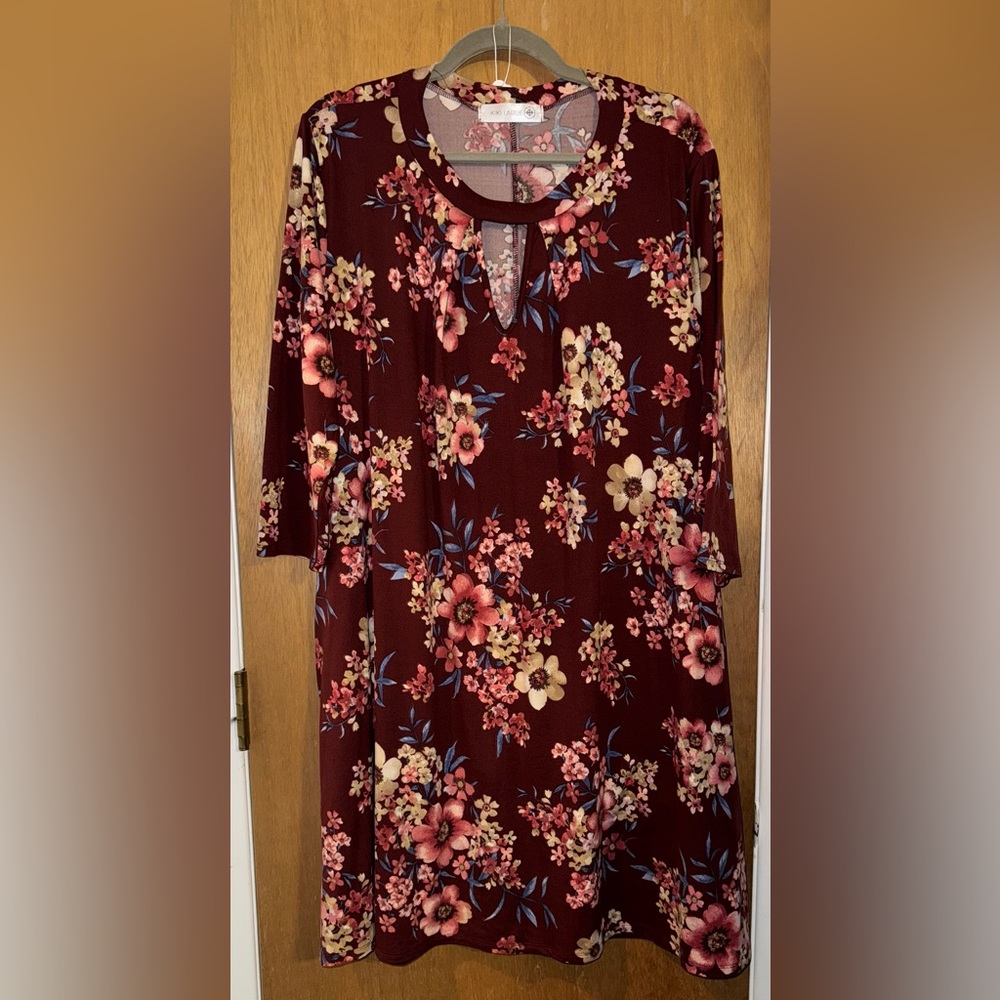 Kiki Larue Key Hole Floral Burgundy Dress, Size 2X